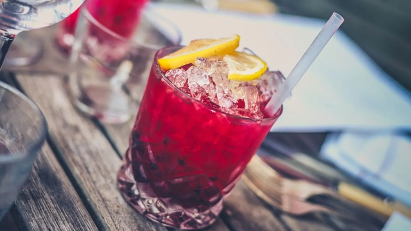 30 The Best alcoholic Drinks that Don't Taste like Alcohol - Pubbarin